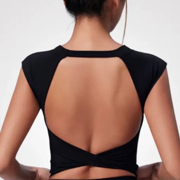 Marie Louise Paris MLP - Knot T-shirt - Built-in Bra - Size Small S - Black -NWT - Picture 4 of 5